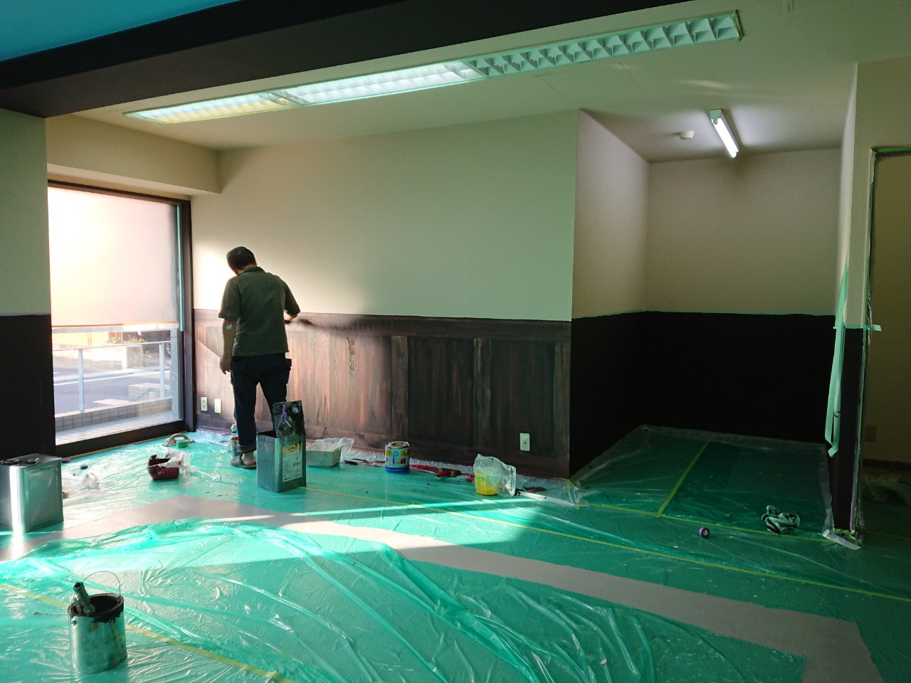 ビニールクロスの塗替え 1975年創業あなたの街のペンキ屋さん ペンキ屋のことならホンダ塗装